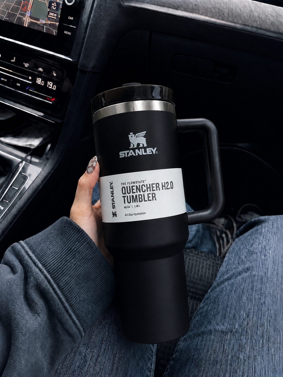 Stanley Quencher H2.0 40oz - 1.18 Ltumbler Handle Straw Lid  (black)